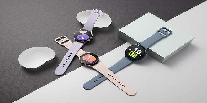 020_family_galaxy_watch5_graphite_pinkgold_silver_1