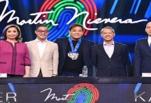 MARTIN WITH ABS-CBN BOSSES 1-min