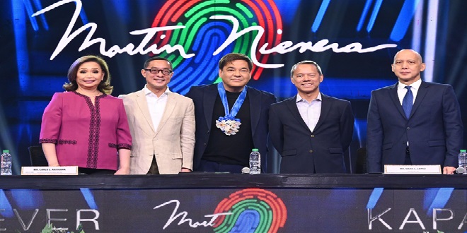 MARTIN WITH ABS-CBN BOSSES 1-min