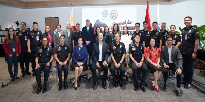 5_SM_Prime_executives_and_the_Bureau_of_Fire_Protection_BFP_members_join_forces_to_promote_fire_safety_and_disaster_preparedness_in_communities_