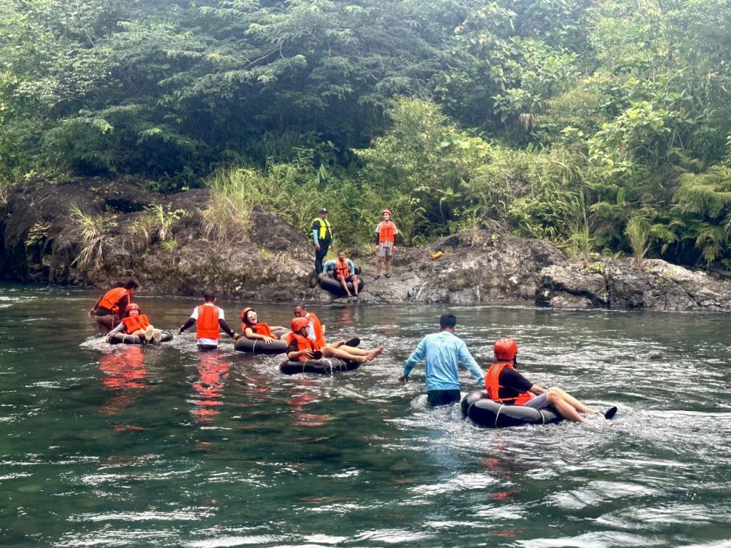 Passing through Rigrig River