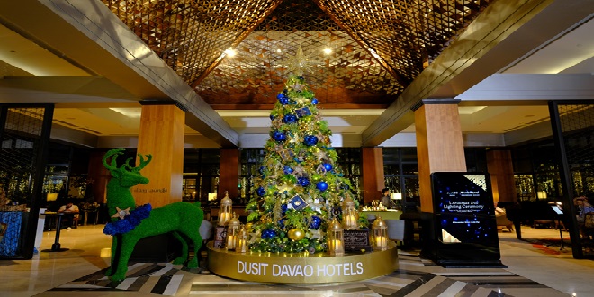 Dusit Davao Ushers Festive Season with Culture Luxe Christmas Tree Lighting